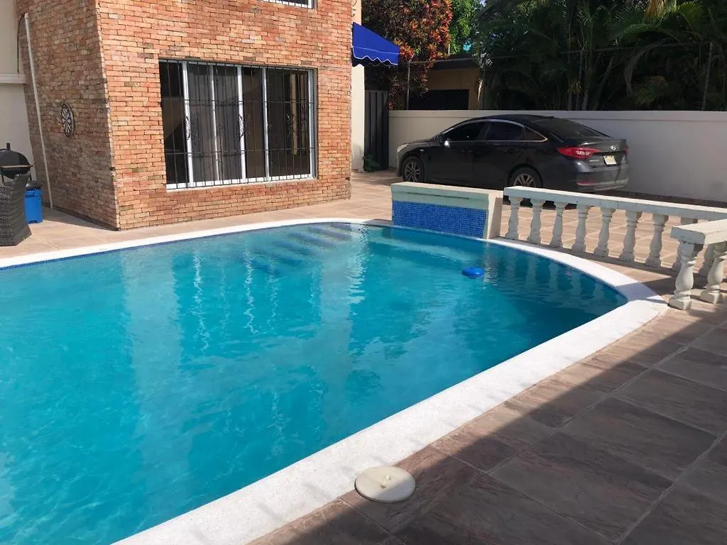 דירות פוארטו פלטה Casa Amplia Con Piscina 0*,